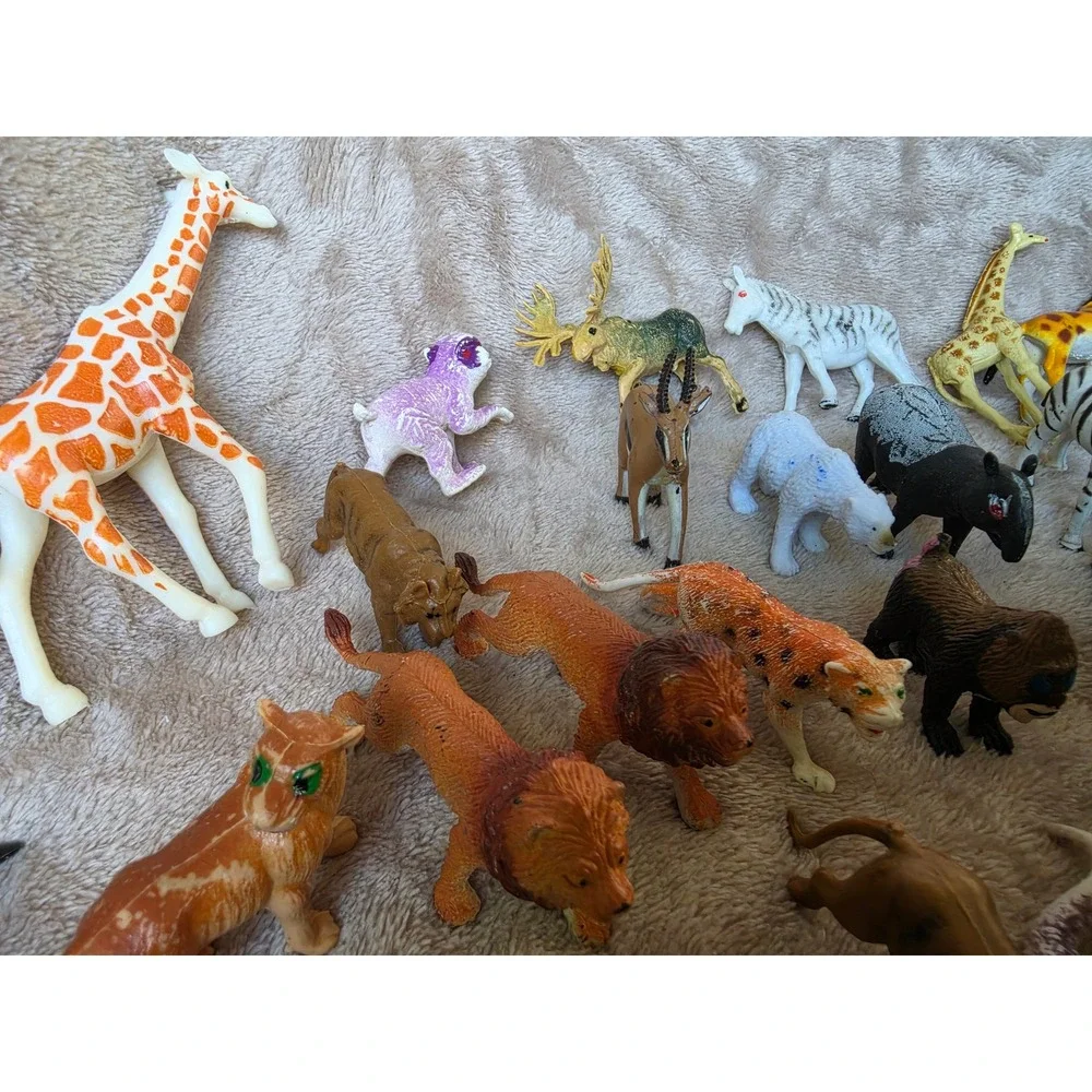 Vintage Plastic Animal Figurines Lot Safari Zoo Wildlife Toys 25+ Pieces